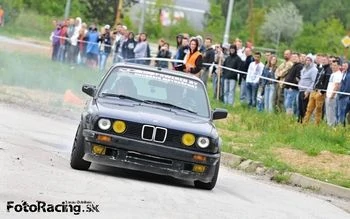 BMW E30