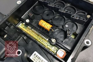 Riadiaca jednotka prevodovky WABCO 4464770102 Mercedes Actros - detail