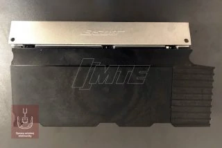 Oprava zosilňovača Bose 4F0035223G AUDI A6 MMI3G - predná strana