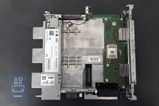 Oprava multimediálneho systému Audi 4G1035043B Harman - otvorené