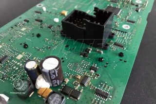 Odometer Scania 2061561 - PCB detail 2
