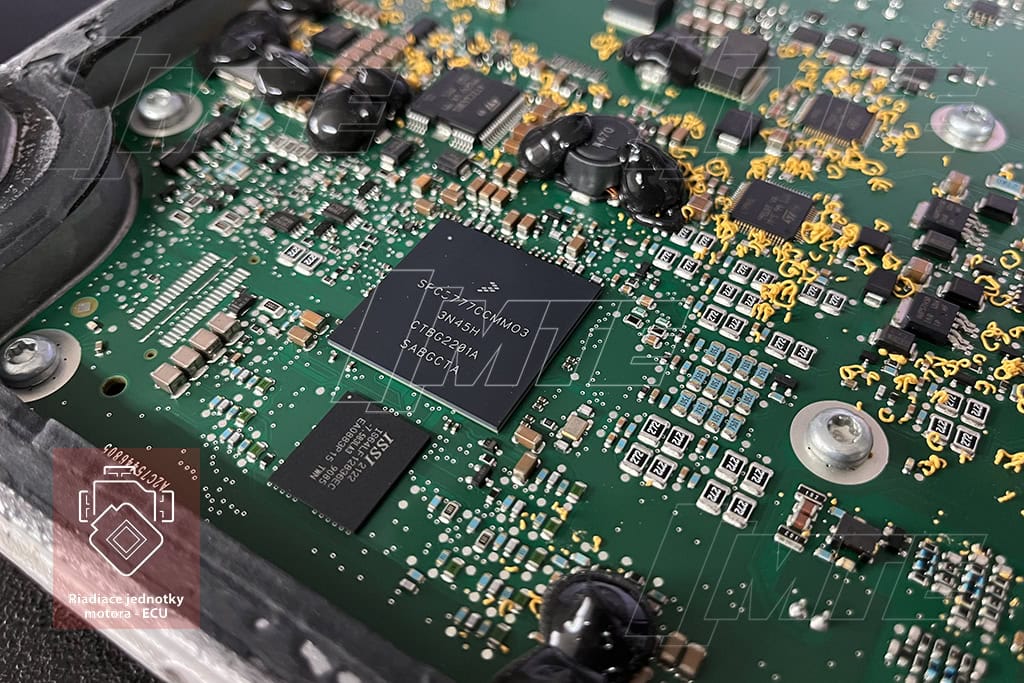 Procesor SPC5777CCMM03 (3N45H) na základnej doske ADEM 6 A6M12 — CAT 444