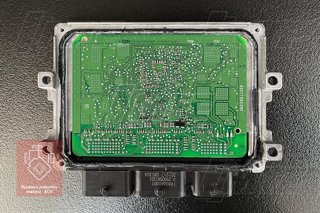 Continental V46.11 9800913080 bez vrchného krytu — základná doska ECU Peugeot 208