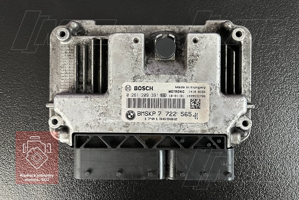 Riadiaca jednotka Bosch ME9.2 BMSKP 7722565 — pohľad s viditeľným štítkom, BMW R1200